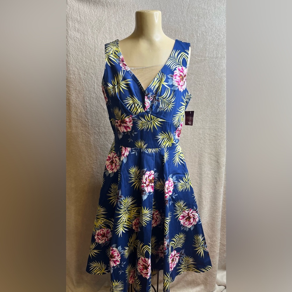 IXA Floral V-Neck Dress